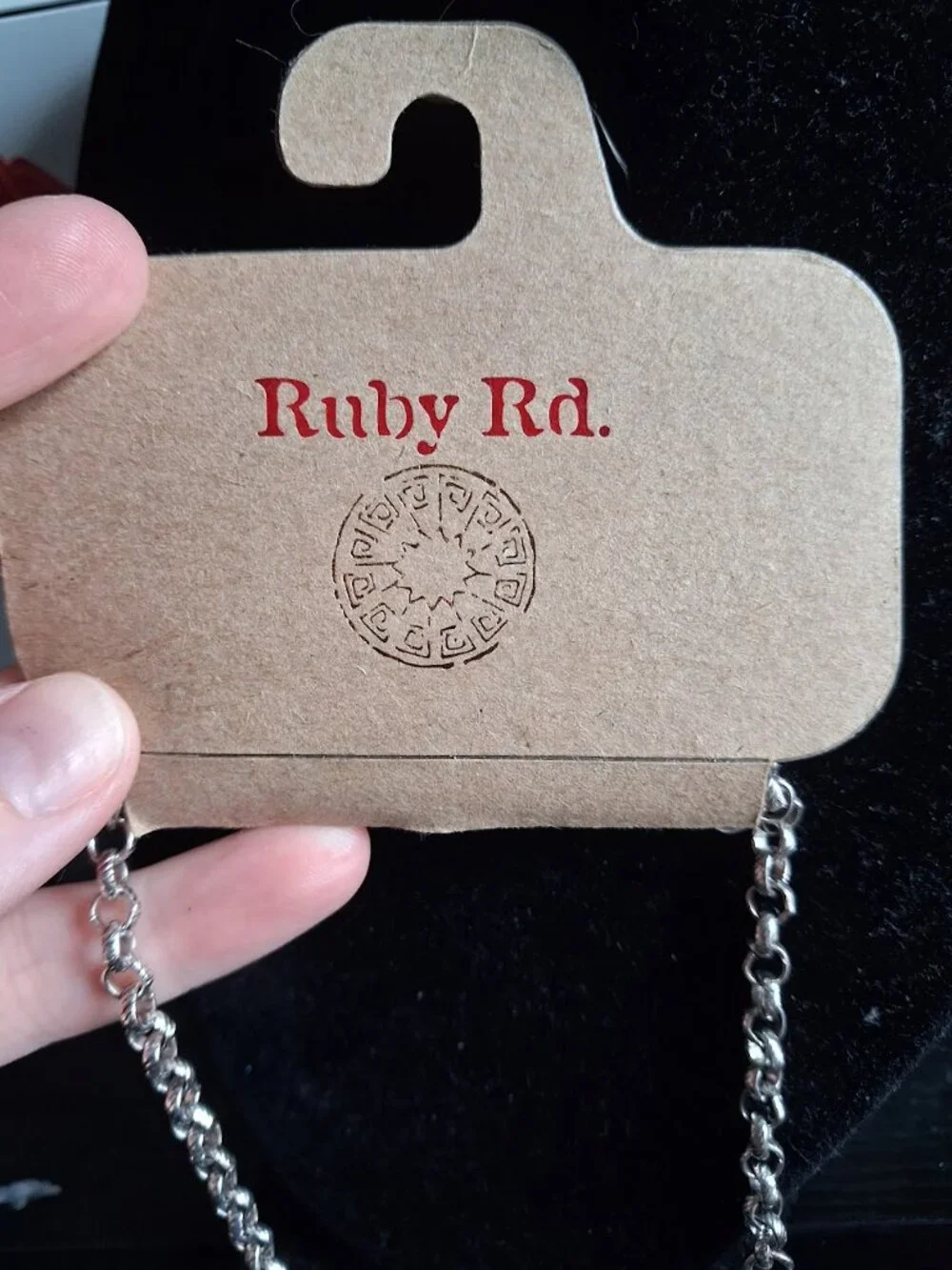 Ruby Rd. Statement necklace - Picture 3 of 4